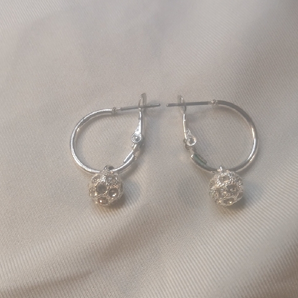 Chic Silver Hoop Earrings with Crystal Accents - Picture 2 of 3